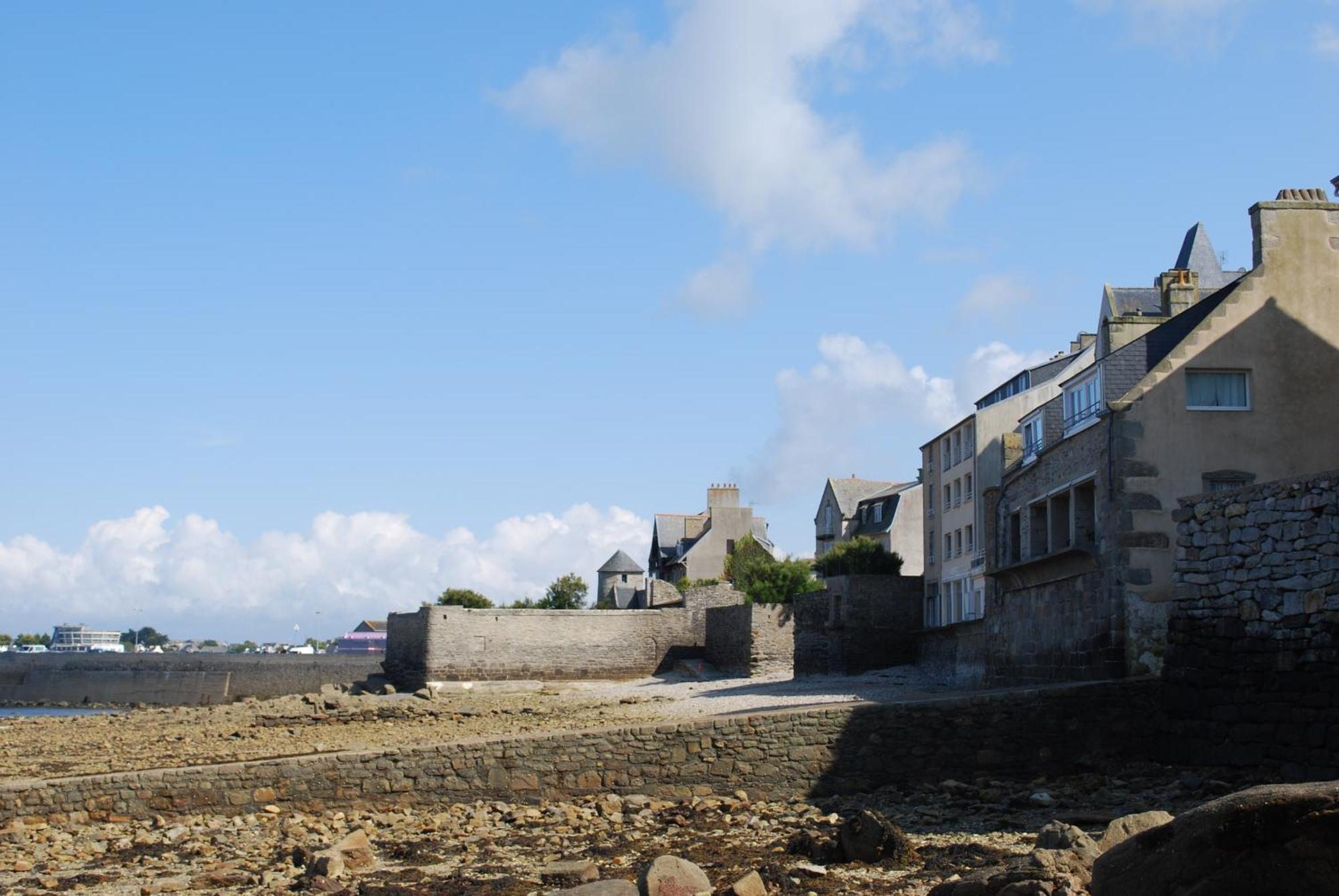 Hotel Le Temps De Vivre Roscoff Exterior foto